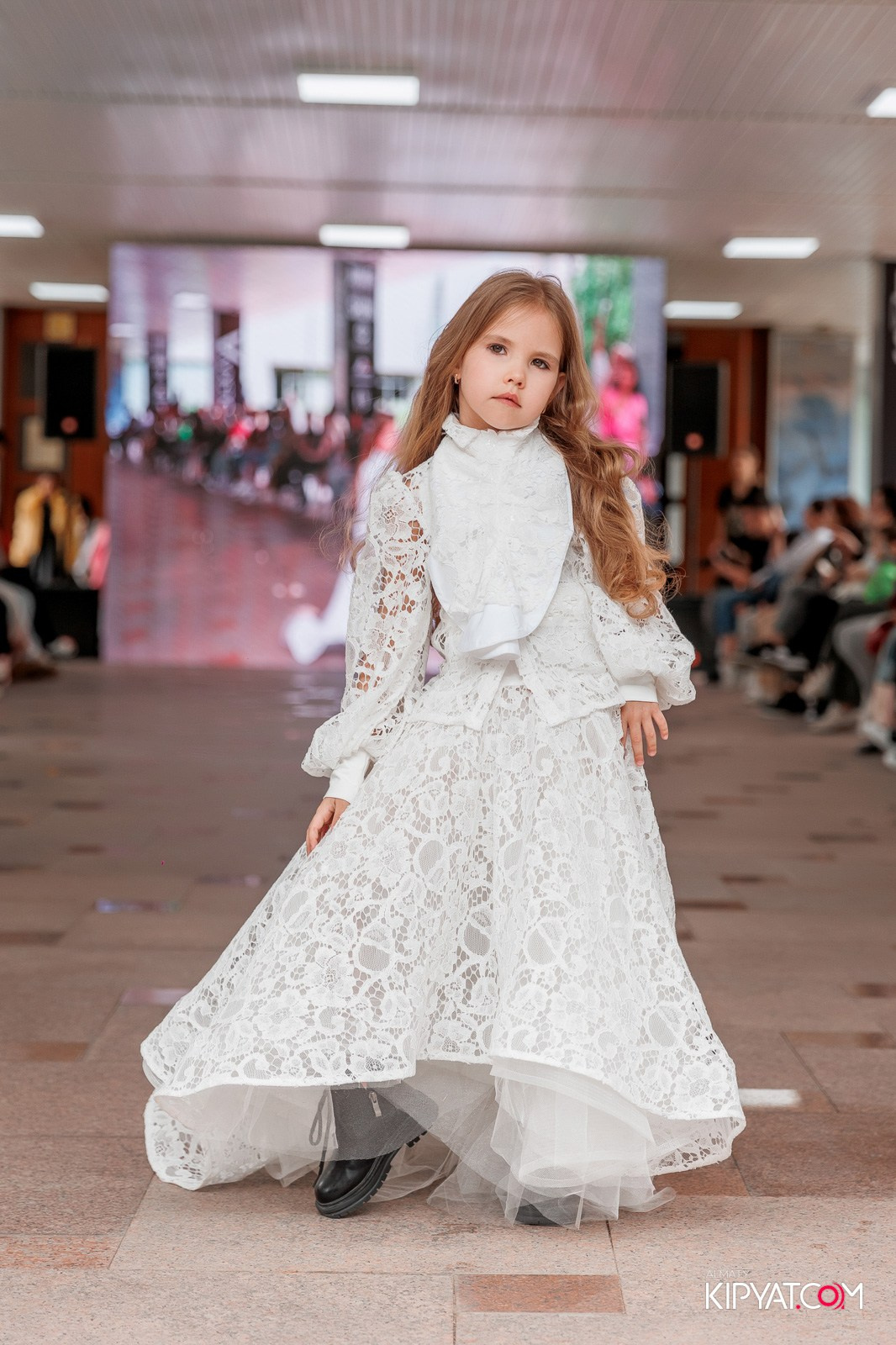 JUNIOR FASHION SHOW. КИПЯТКОМ АЛМАТЫ!