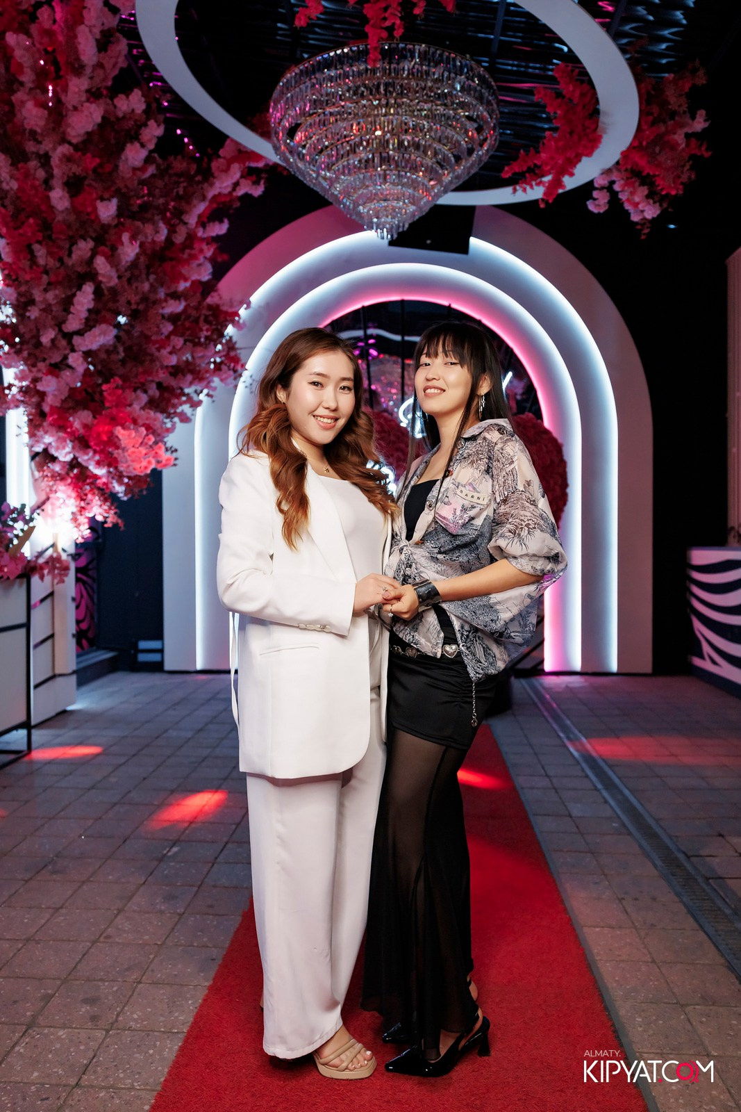 ЗАЯ, НА БИС. КИПЯТКОМ АЛМАТЫ!