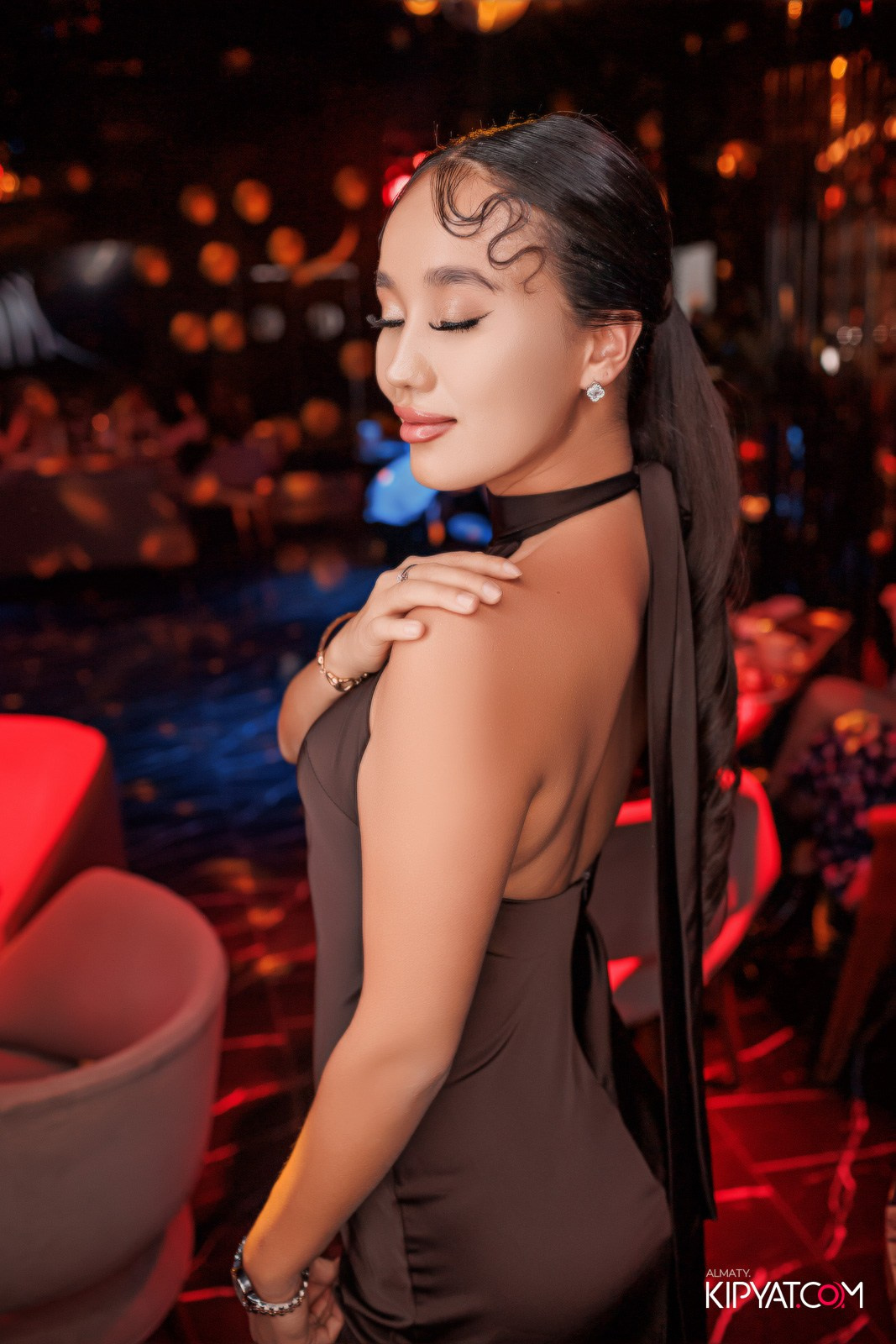 MOOD KARAOKE & TERRACE. КИПЯТКОМ АЛМАТЫ!