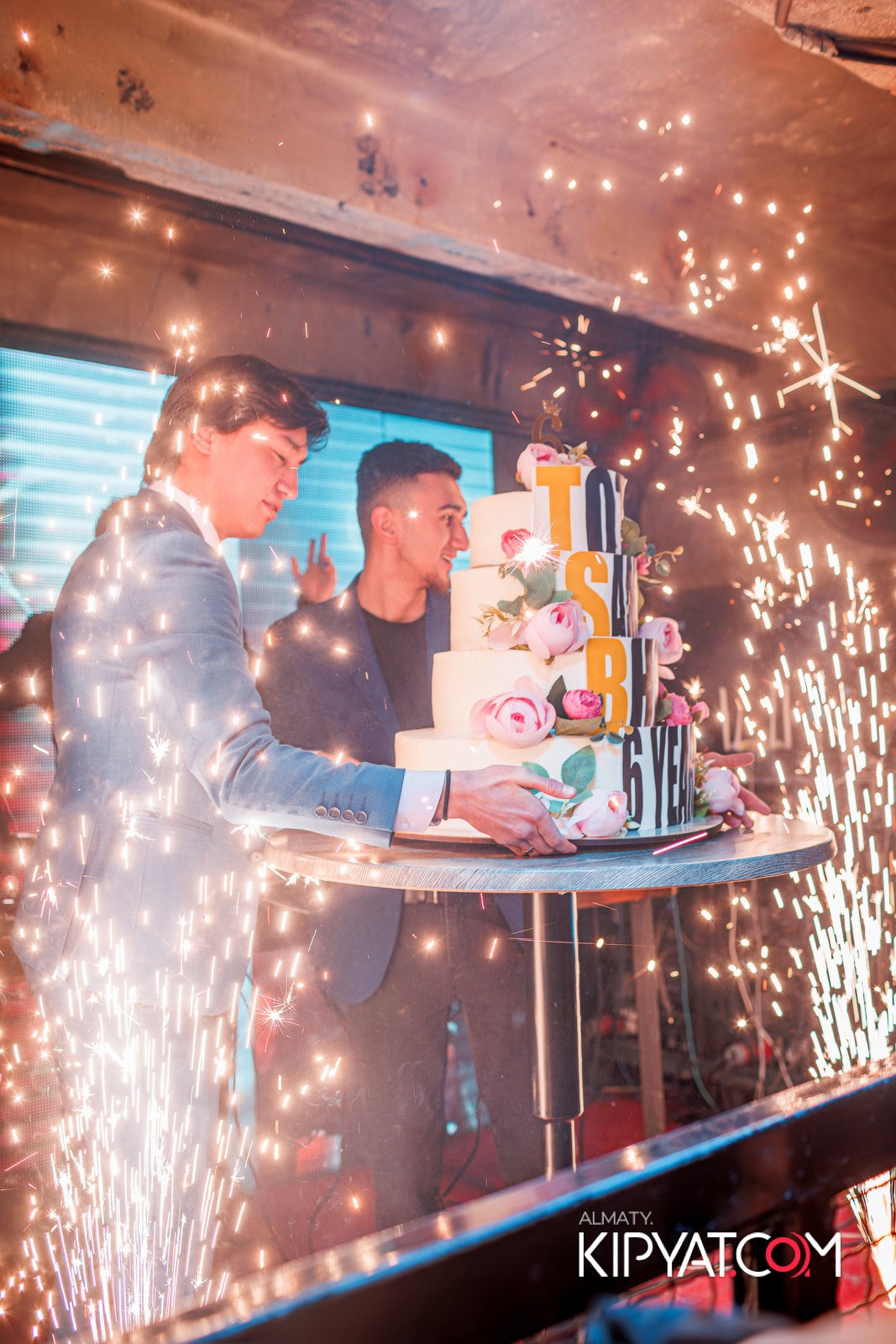 BHB. КИПЯТКОМ АЛМАТЫ!