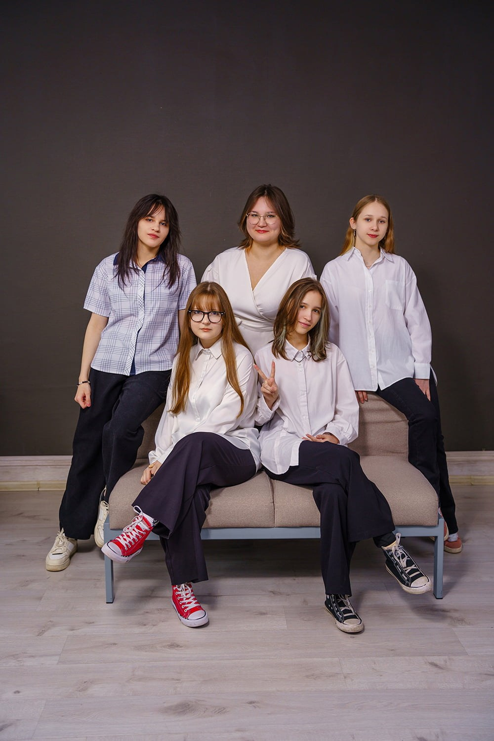 Альбом под ключ: фотосъёмка для 9 класса в с. Богучаны. СИГМА | Студия выпускных альбомов Красноярск