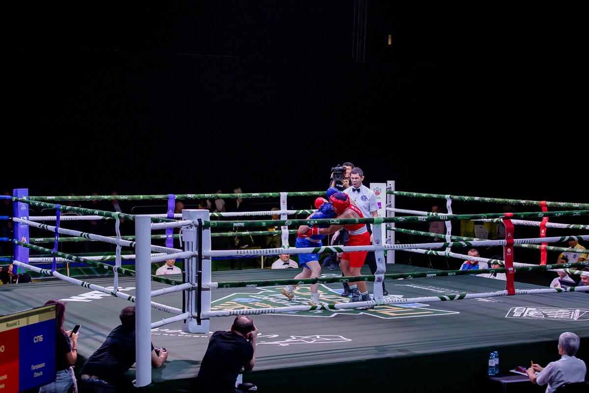 Чемпионат России по боксу среди женщин. Фотограф Дмитрий Сагитов