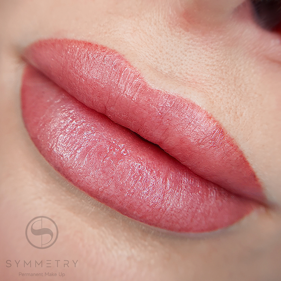 Саша. Студия перманентного макияжа, косметологии и массажа SYMMETRY в Москве, м. Киевская