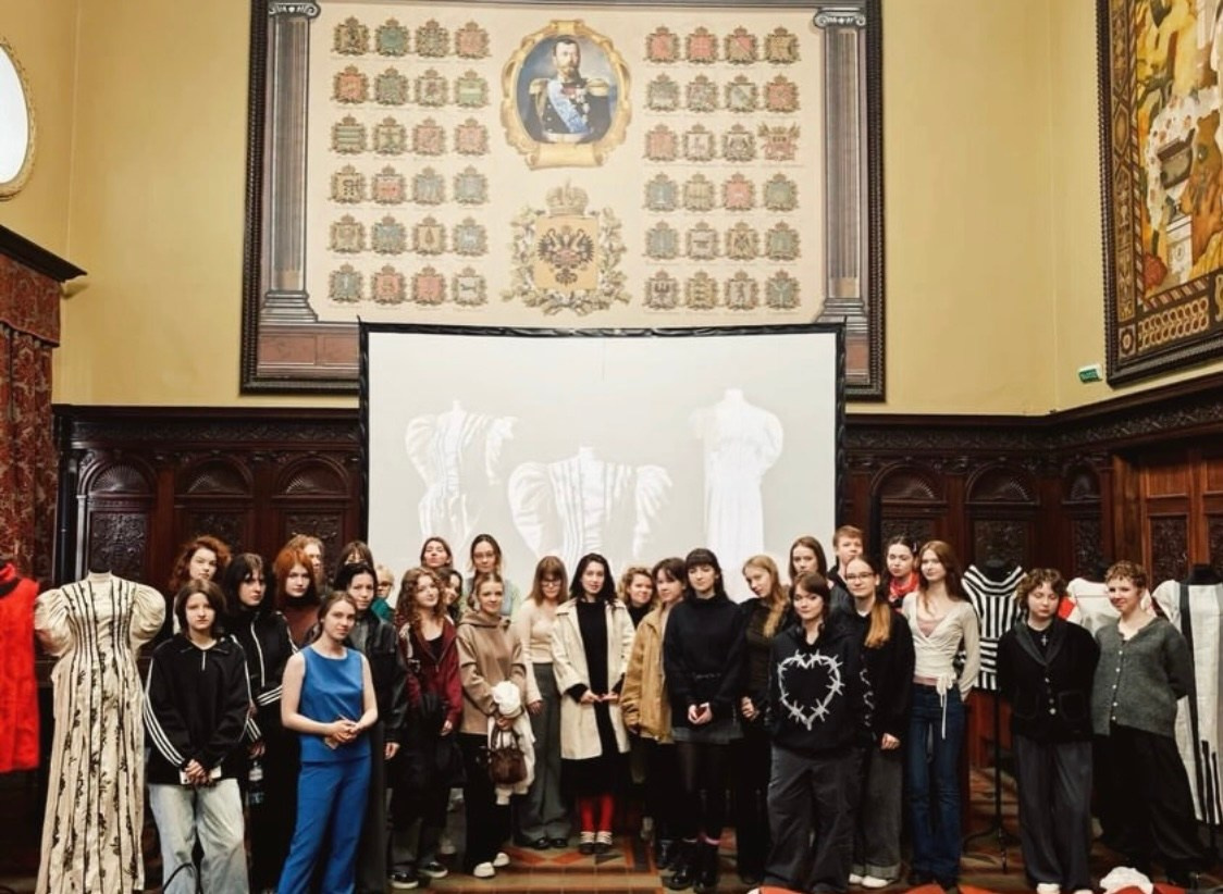 Lamanova presentation. Костюмер, художник кино и телевидения в спб