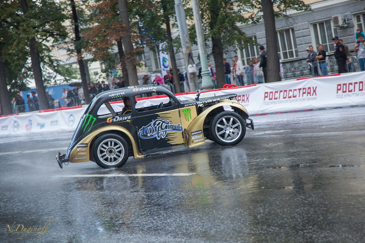 Nissan Nissmo Drive. Профессиональный фотограф Дугинов Николай | Екатеринбург