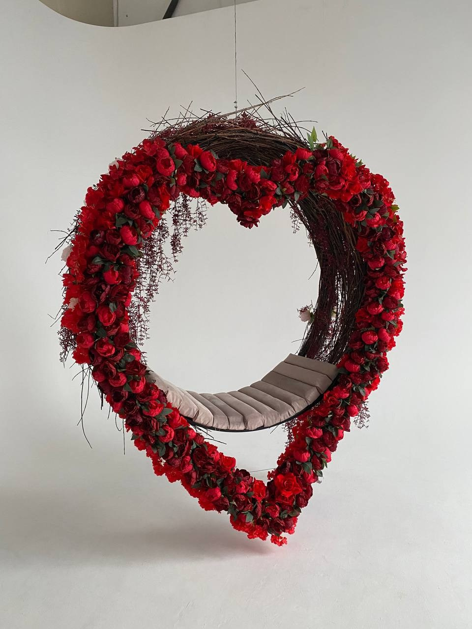 Зал White в фотостудии Точка. Профессиональная фотостудия в Санкт-Петербурге «Точка»