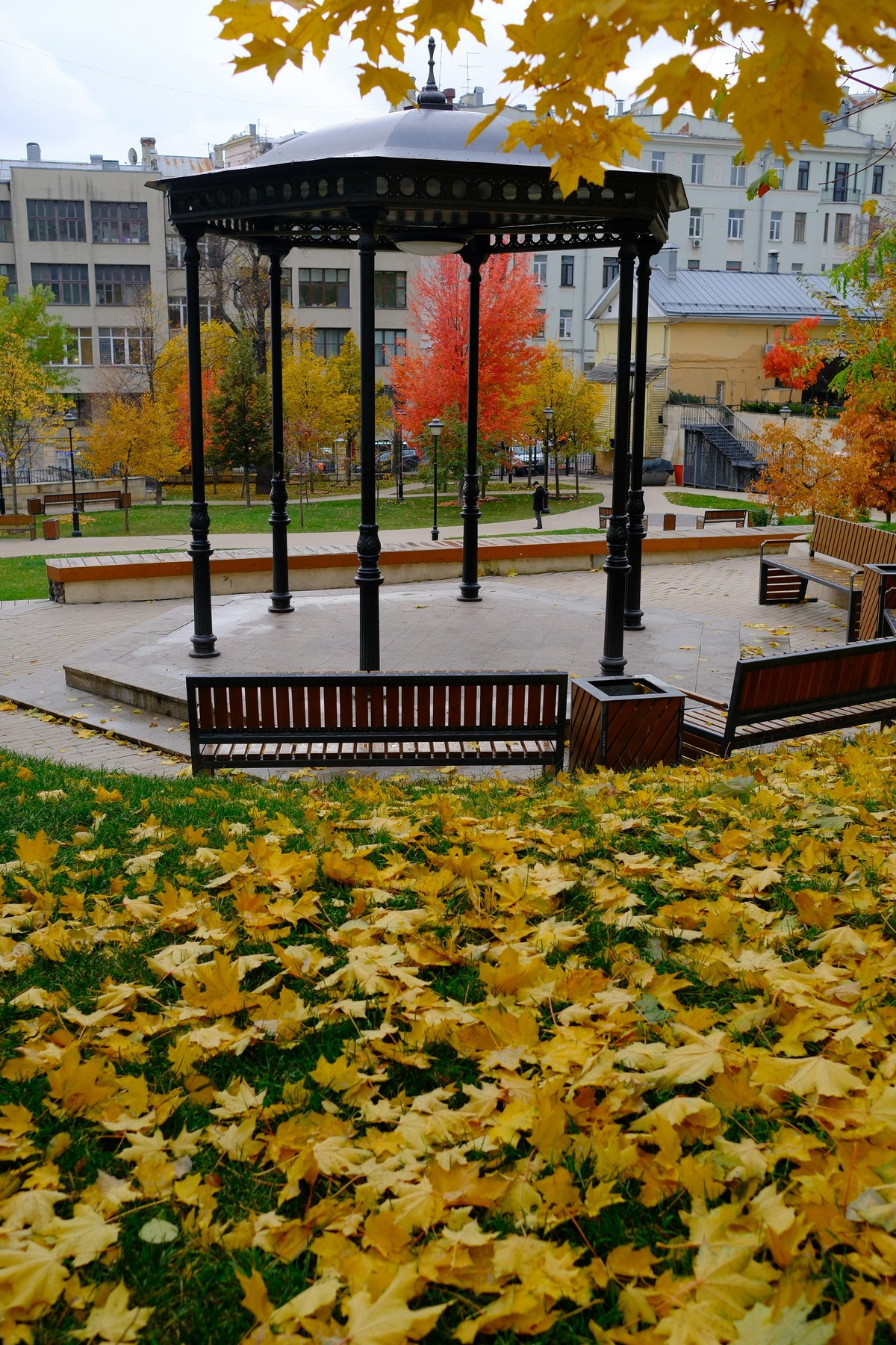 Улица, люди, жизнь…