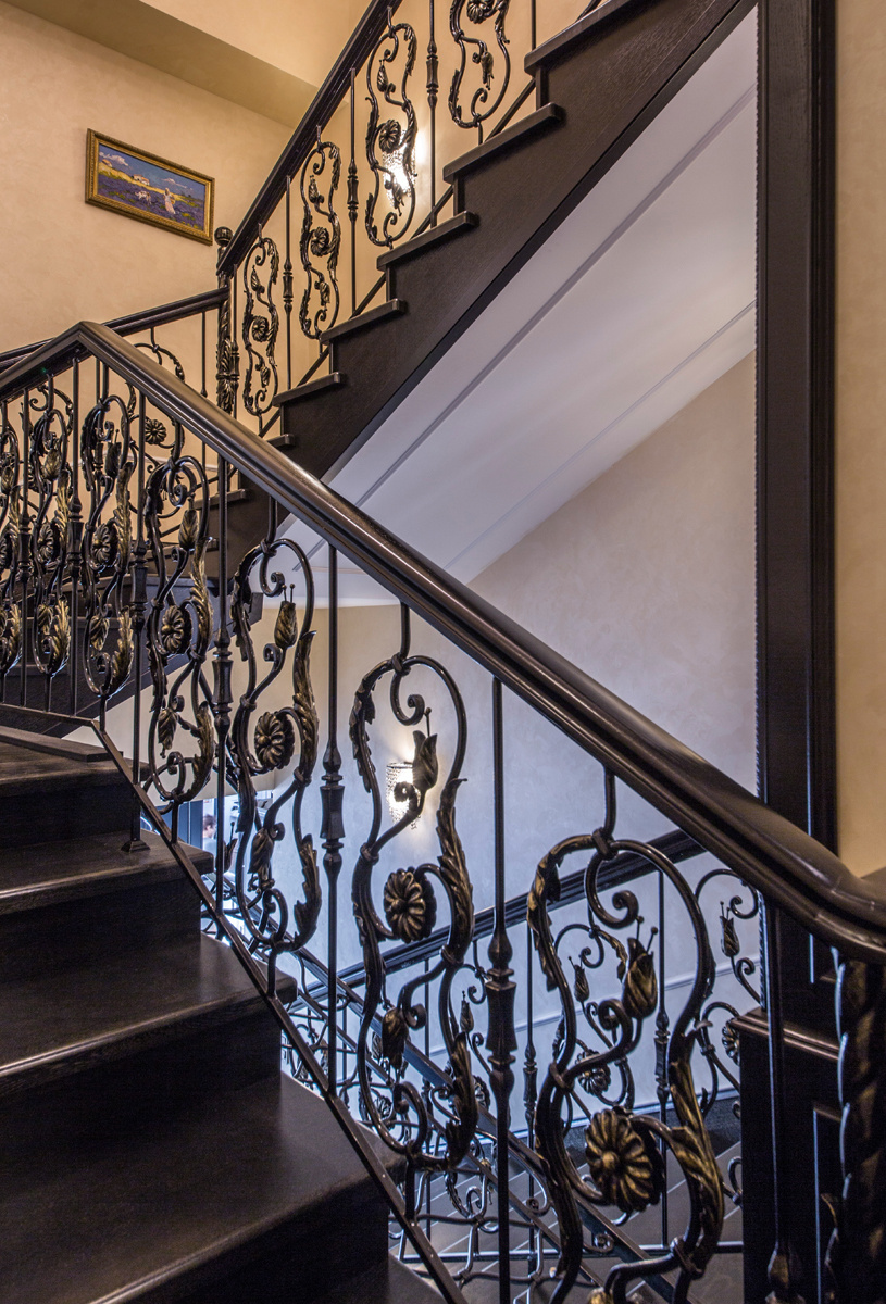 В портфолио вы можете увидеть фото исключительно наших работ. Мебель на заказ по индивидуальным проектам