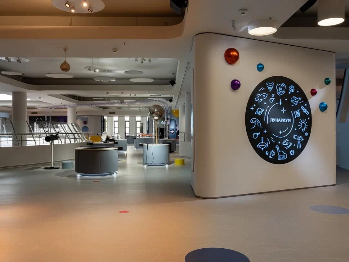 Лунарий, Москва 2022 Архитектор Юлия Наполова. Фотограф Василий Буланов