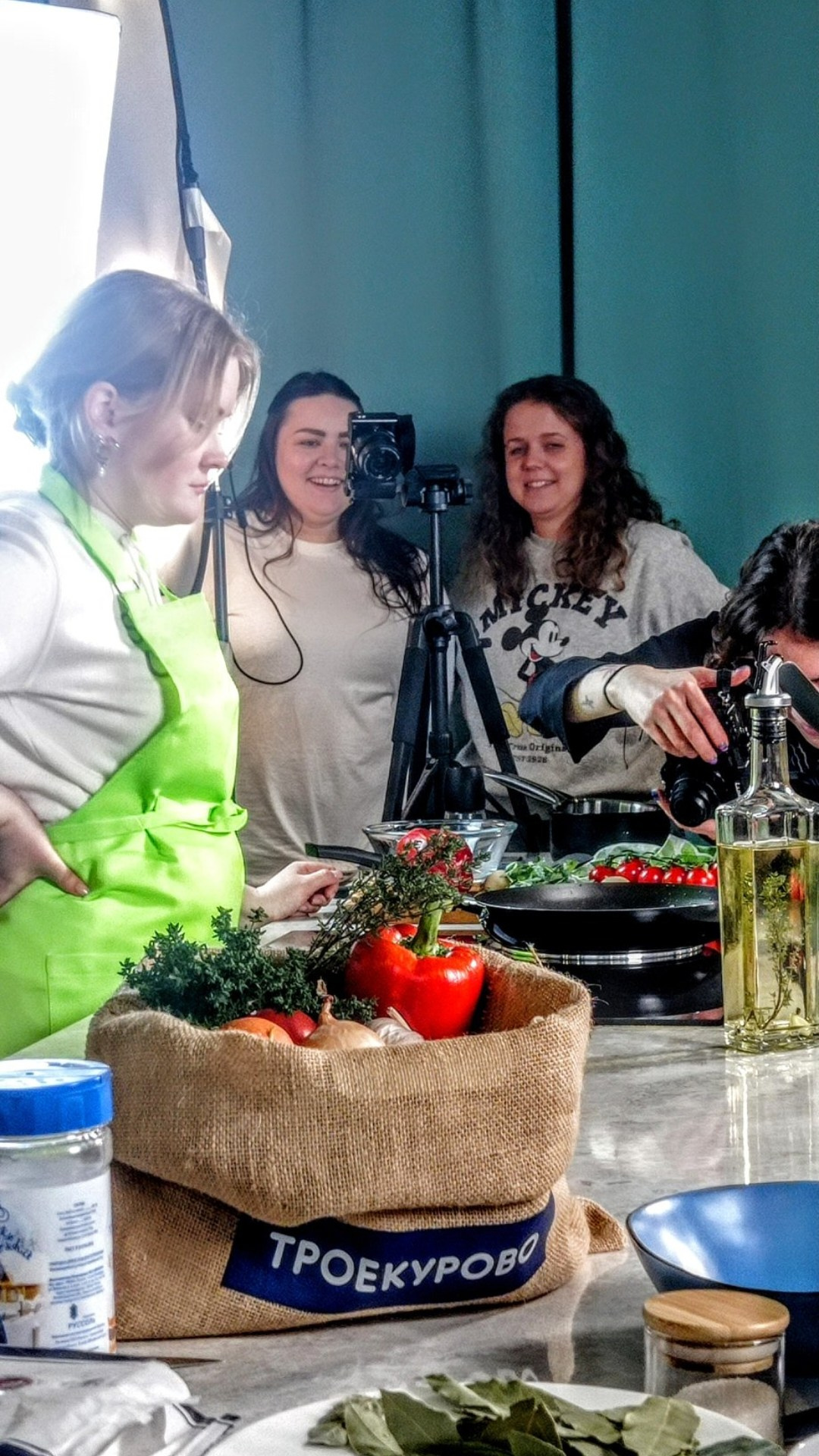 Продакшн. Рилс, тв, фуд фото, стилистика, видео и продакшн. Организация съёмок для ресторанов и брендов. Вкусно, эстетично, профессионально