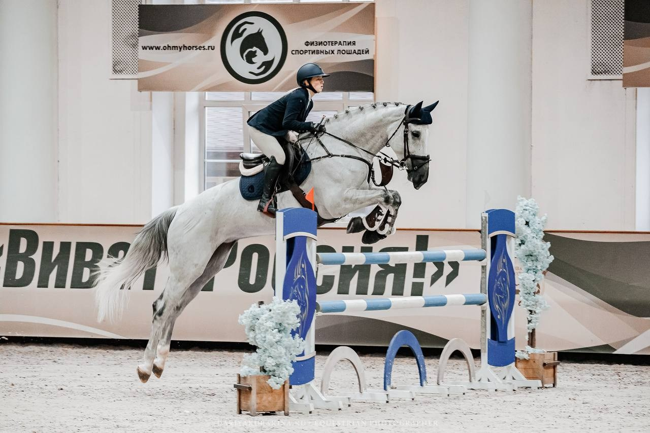 ВСЕРОССИЙСКИЕ СОРЕВНОВАНИЯ ПО КОНКУРУ КСК «ВИВАТ, РОССИИЯ». Куракина Дарья • Конный фотограф