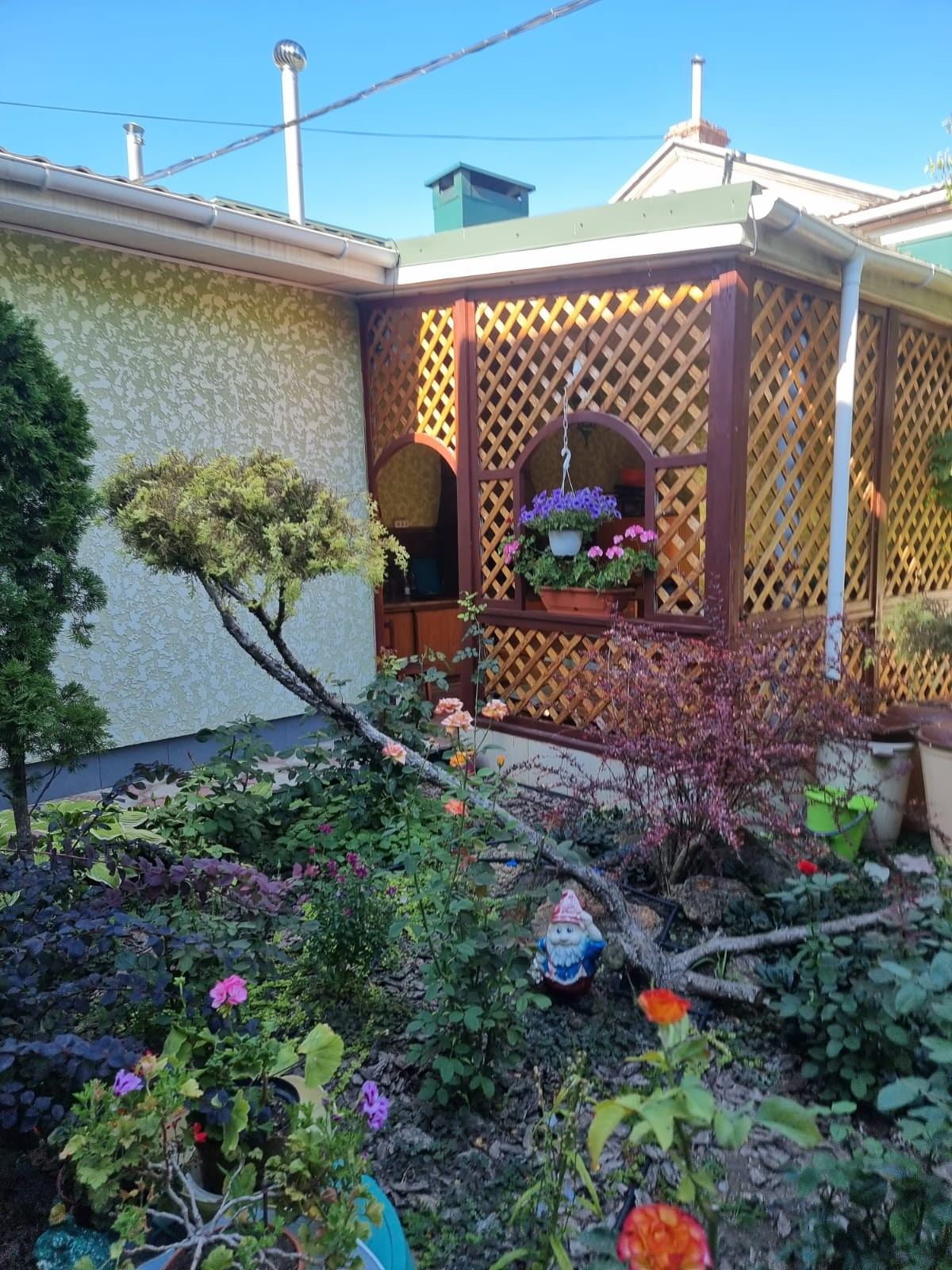 Номера на ул. 13 Ноября. Отдых в Евпатории без забот — аренда жилья, трансфер, размещение под ключ