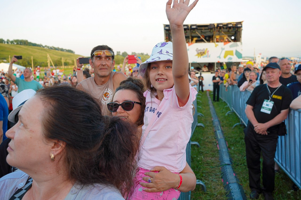 Динотерра 2024. #фотокаквкино | Фотографирую людей