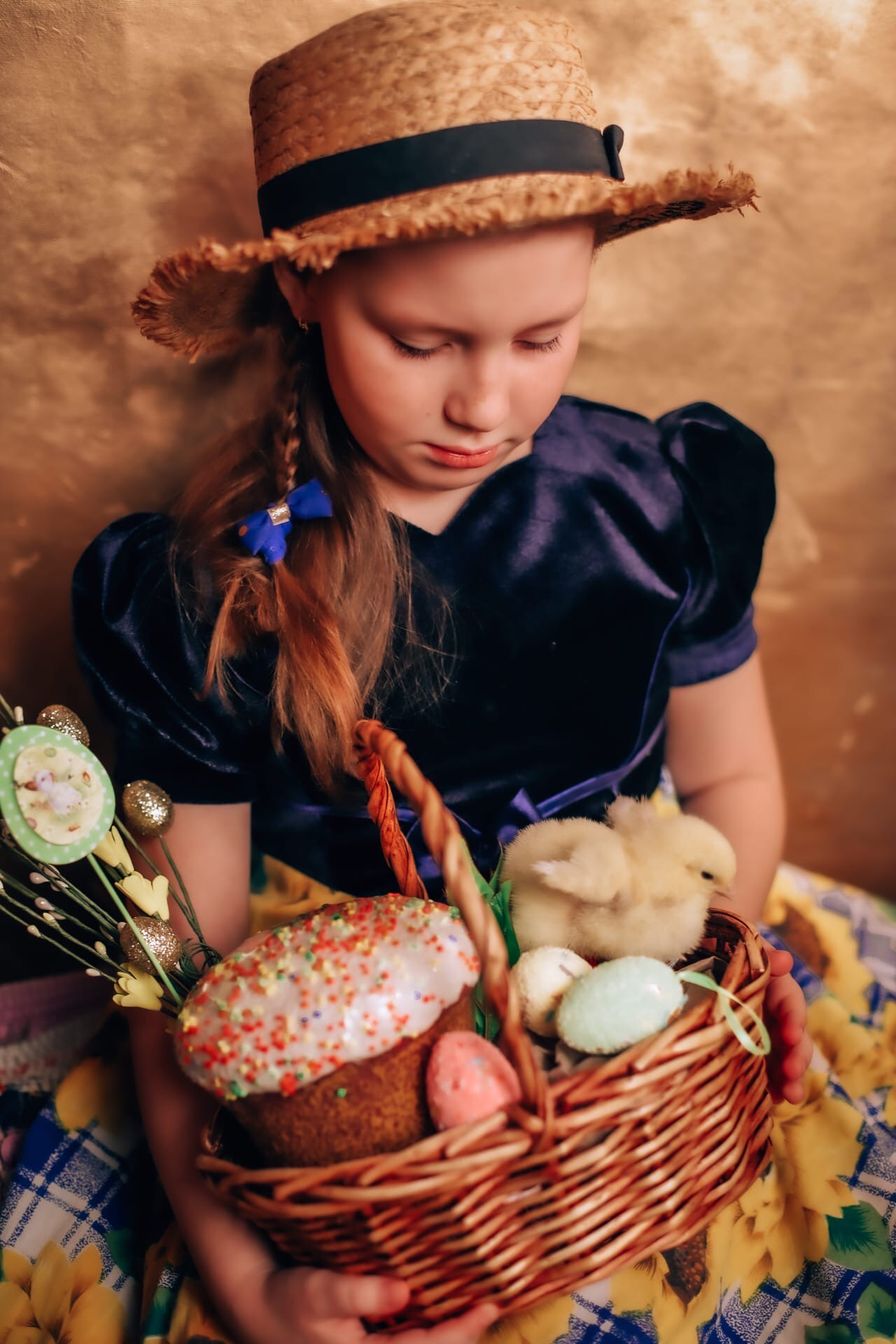 Иришка! Пасхальная фотосессия. Фотограф беременности и семейных историй Эльвира Акарибе в городе Краснодар!