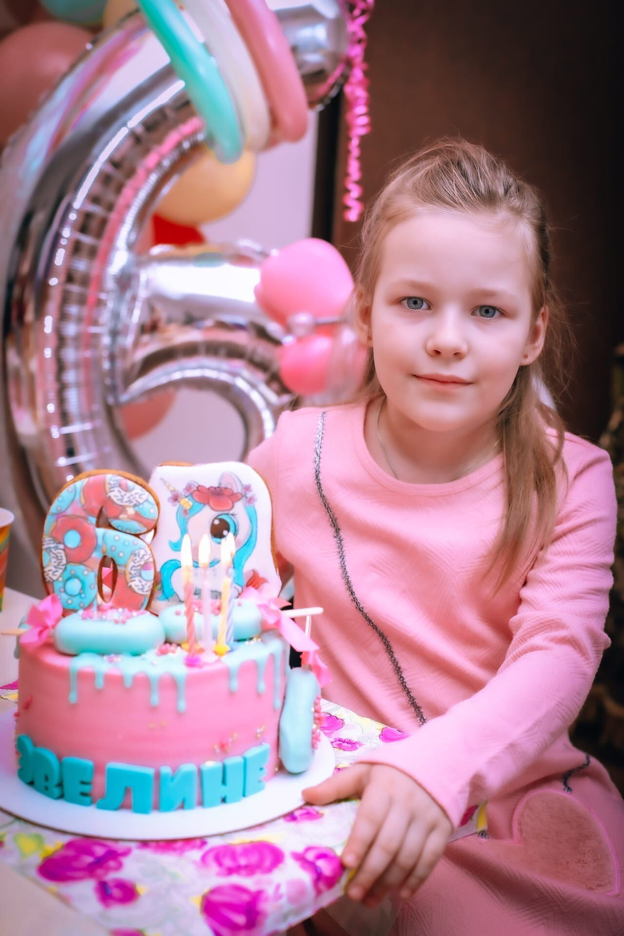 Эвелине 6 лет. Фотограф беременности и семейных историй Эльвира Акарибе в городе Краснодар!