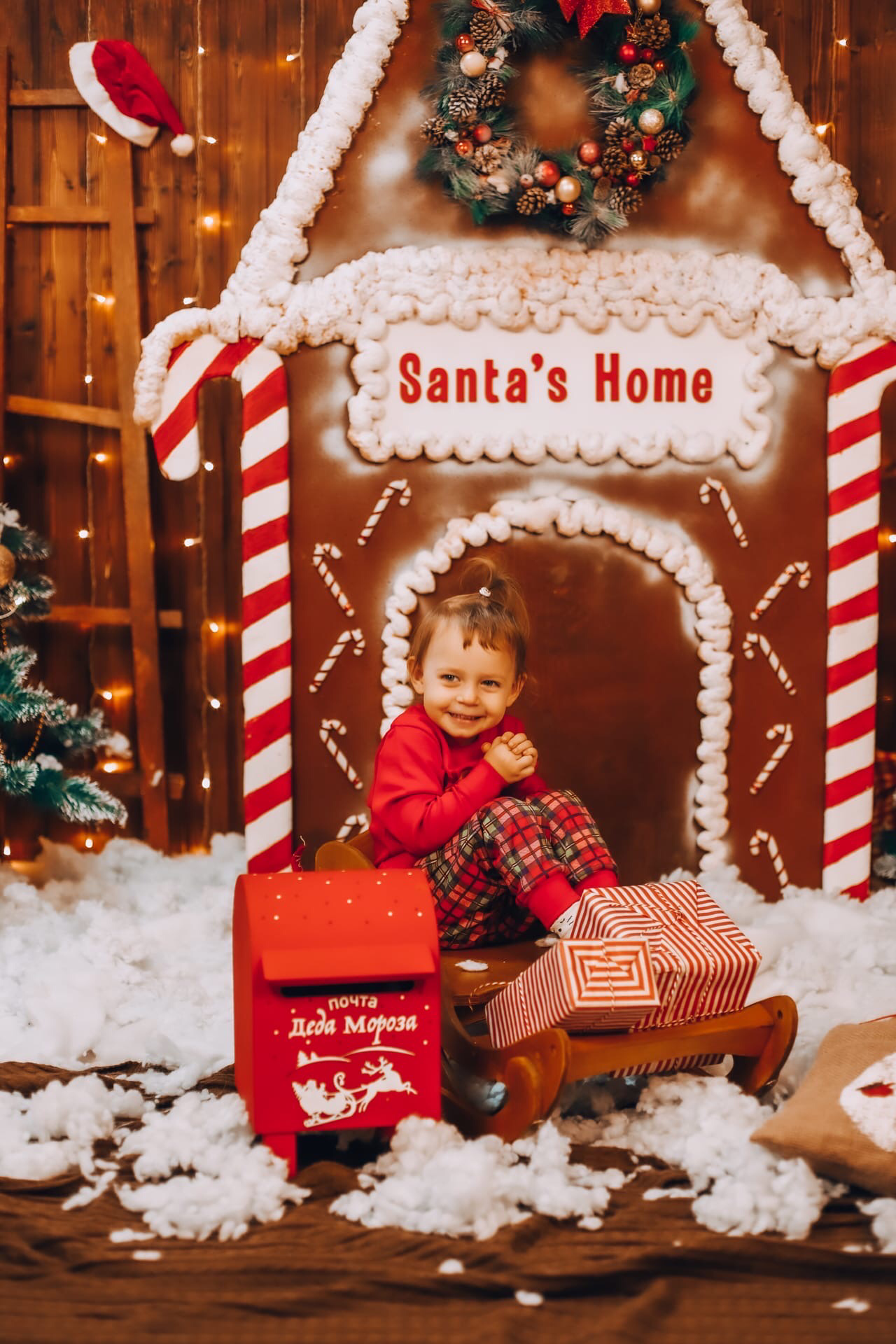 Семья Скичко Новый год 2022. Фотограф беременности и семейных историй Эльвира Акарибе в городе Краснодар!