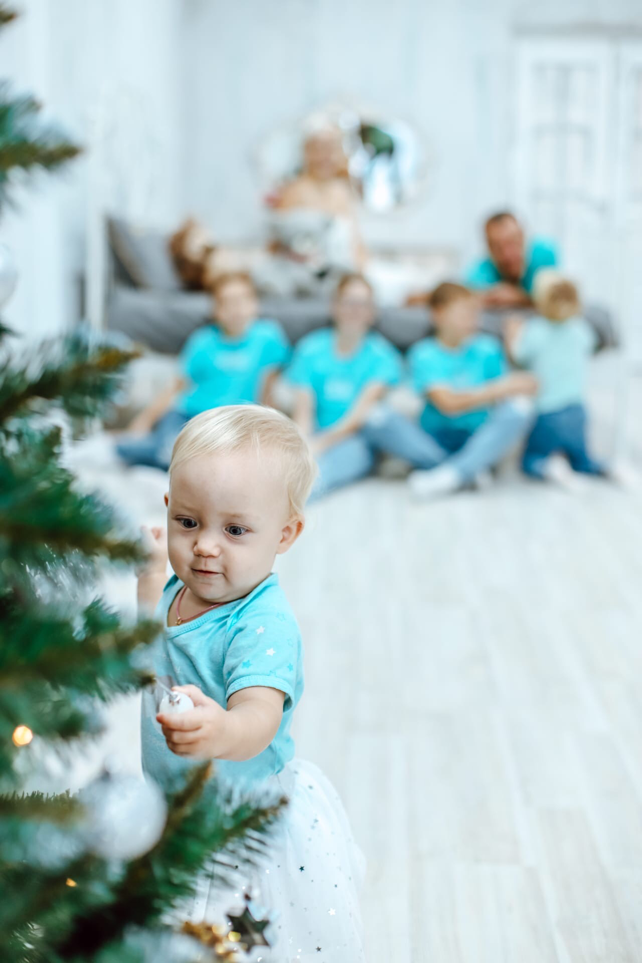 Семья Наследниковых Новый год 2022. Фотограф беременности и семейных историй Эльвира Акарибе в городе Краснодар!