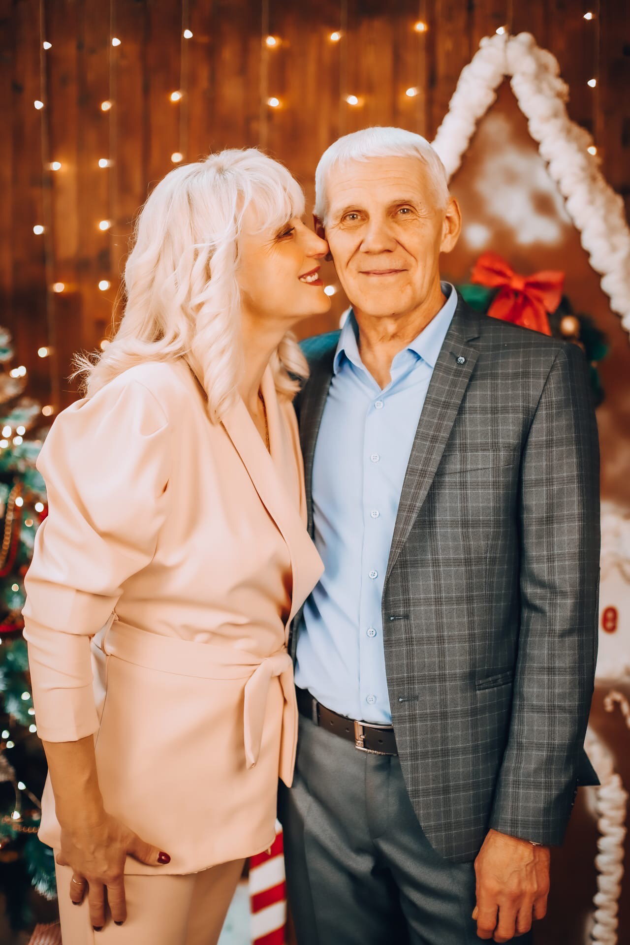 Семья Милёхиных Новый год 2022. Фотограф беременности и семейных историй Эльвира Акарибе в городе Краснодар!