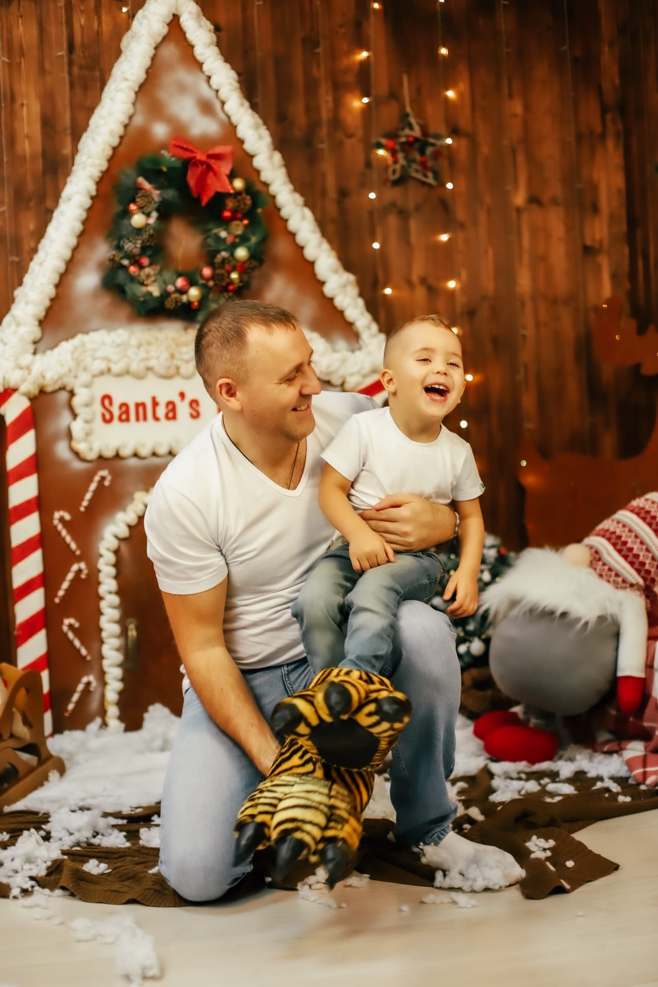 Семья Остапенко Новый год 2022. Фотограф беременности и семейных историй Эльвира Акарибе в городе Краснодар!