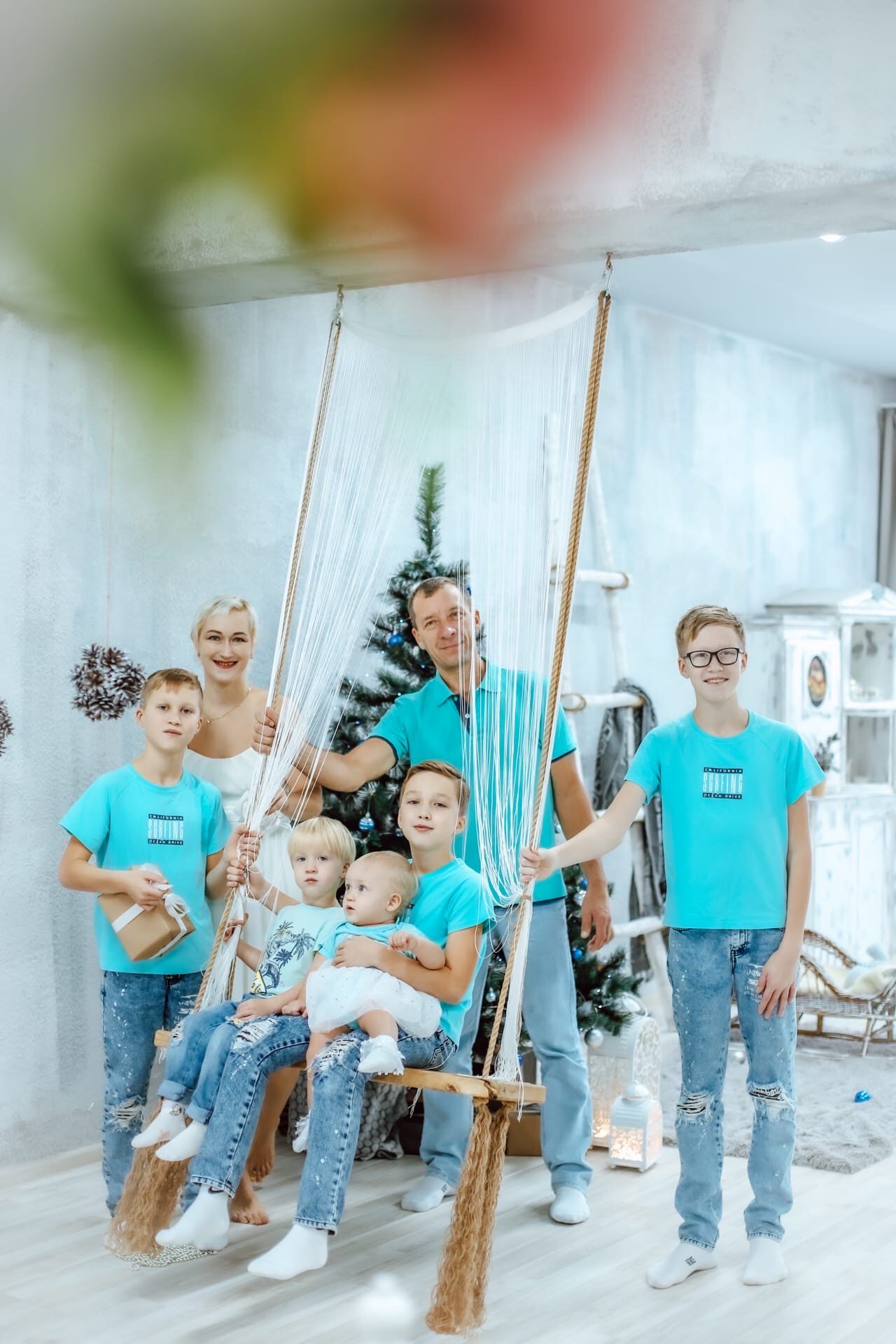 Семья Наследниковых Новый год 2022. Фотограф беременности и семейных историй Эльвира Акарибе в городе Краснодар!