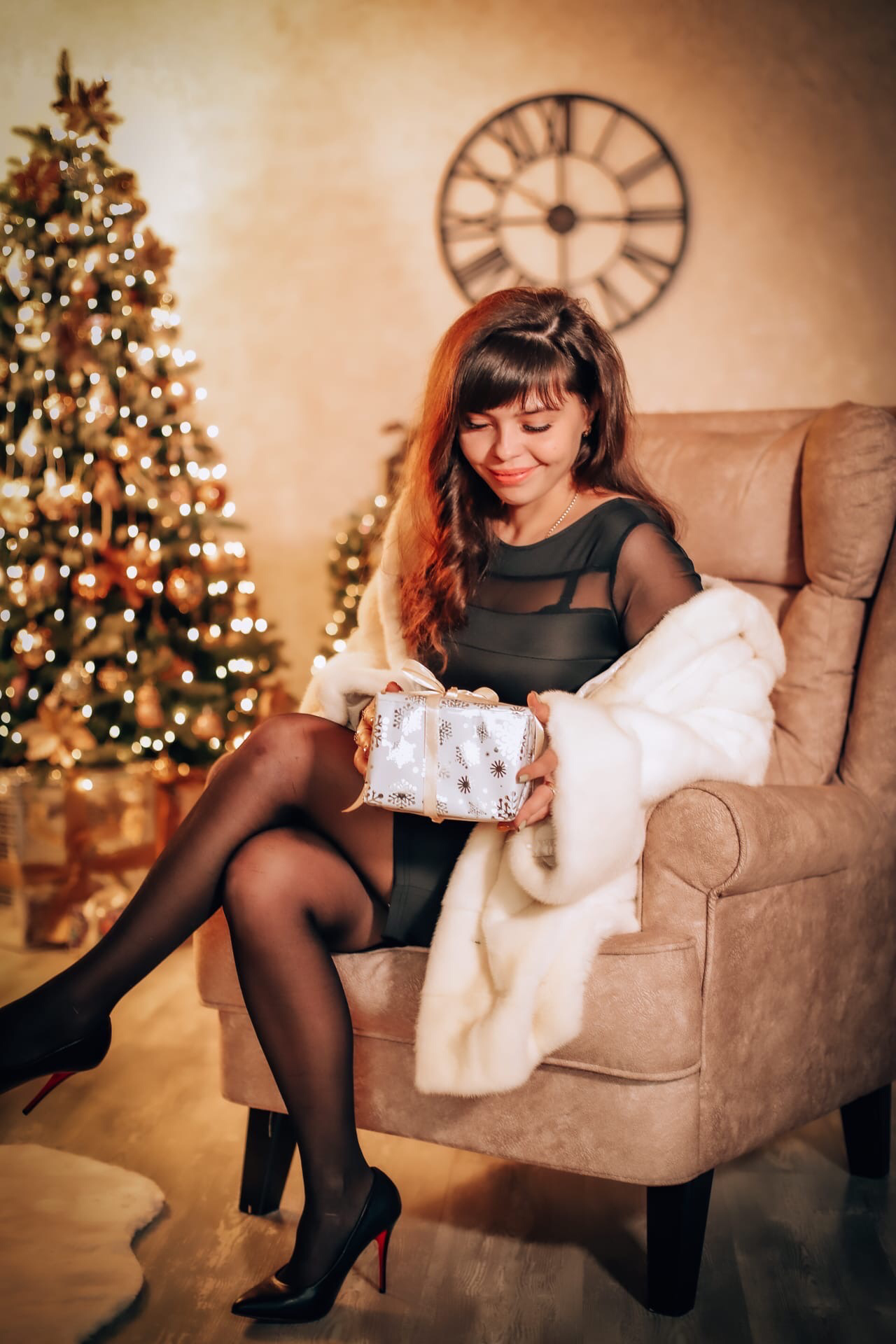 Семья Шмаковых Новый год 2022. Фотограф беременности и семейных историй Эльвира Акарибе в городе Краснодар!