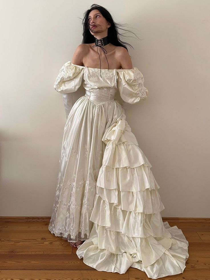 Образ невесты. Платье, макияж и укладка. Валеева Виктория | Свадебный фотограф в Ростове-на-Дону и Москве