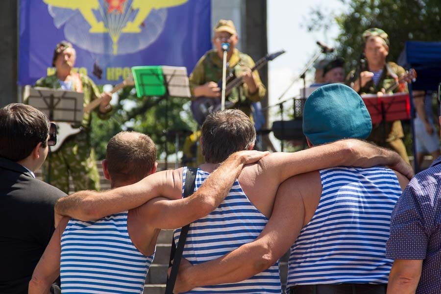 Street art. Фотостудия Алматы. Фотосъемка Алматы. Фотосессия Алматы. Фотокурсы. Обучение фотографии. Аренда студии