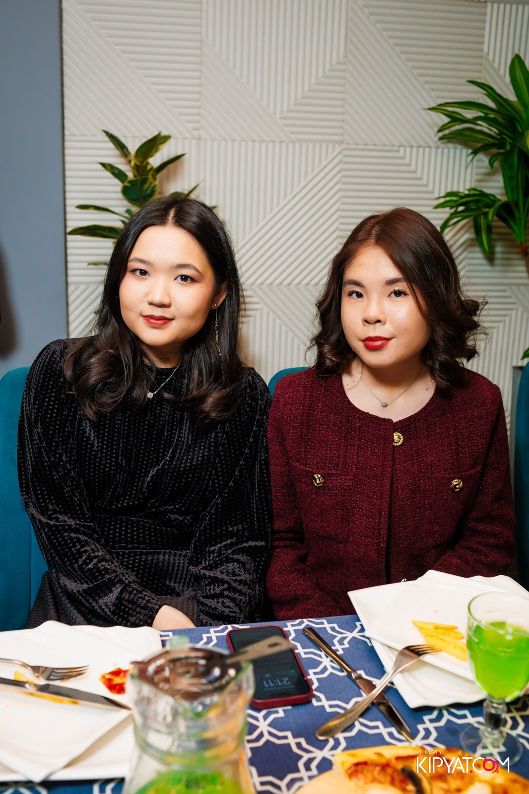 LIFE GRILL CAFE. КИПЯТКОМ АЛМАТЫ!