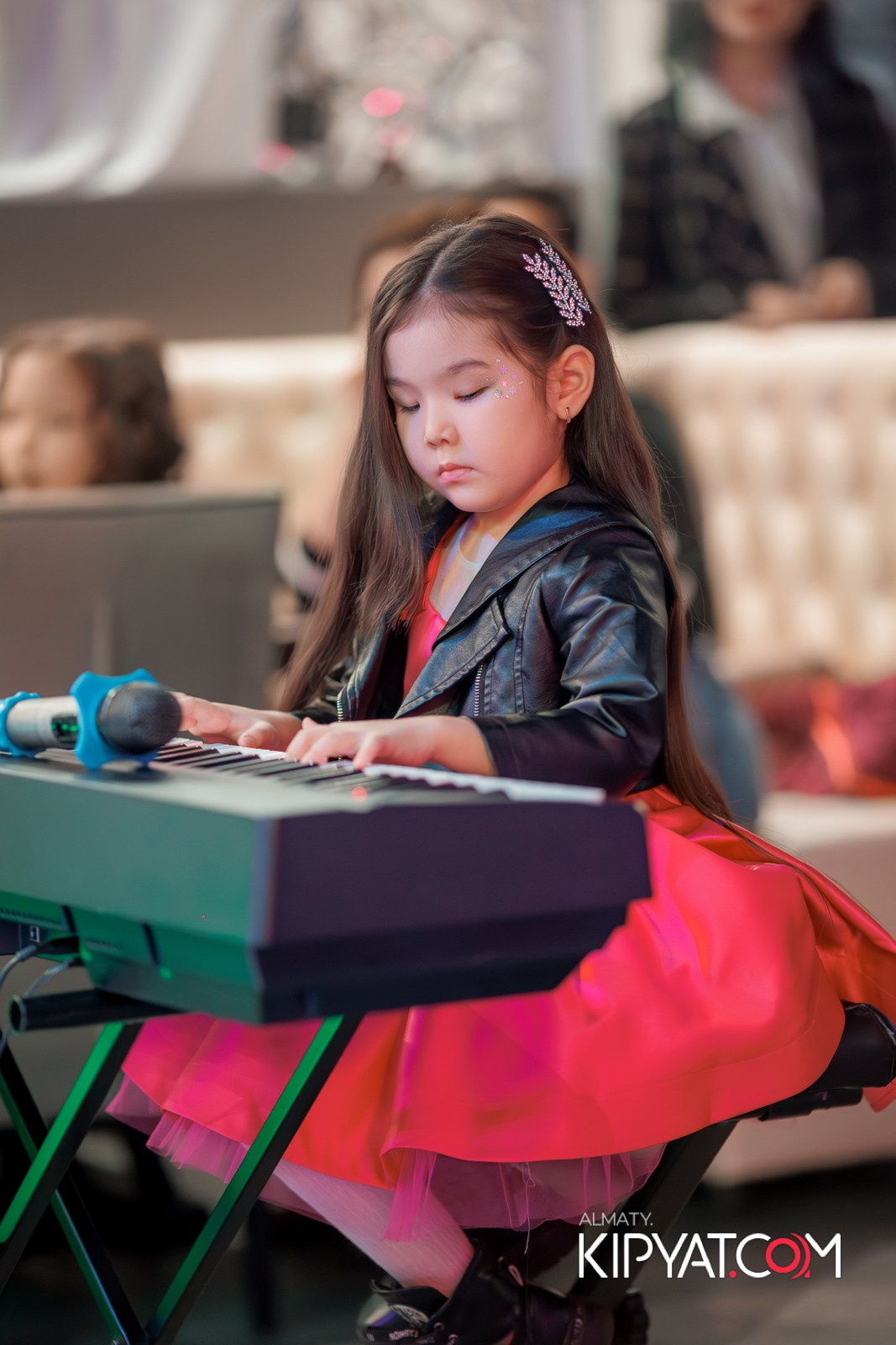 НОВОГОДНИЙ ОТЧЕТНЫЙ КОНЦЕРТ МУЗЫКАЛЬНОЙ ШКОЛЫ «SOULWAY». КИПЯТКОМ АЛМАТЫ!