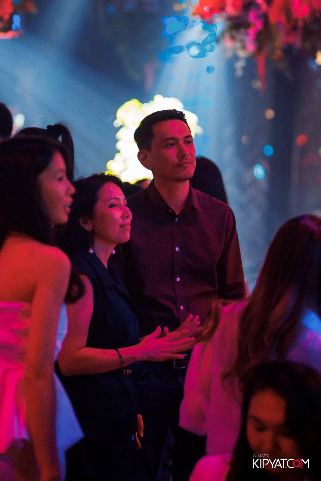 FRIENDS BAR & TERRACE. КИПЯТКОМ АЛМАТЫ!