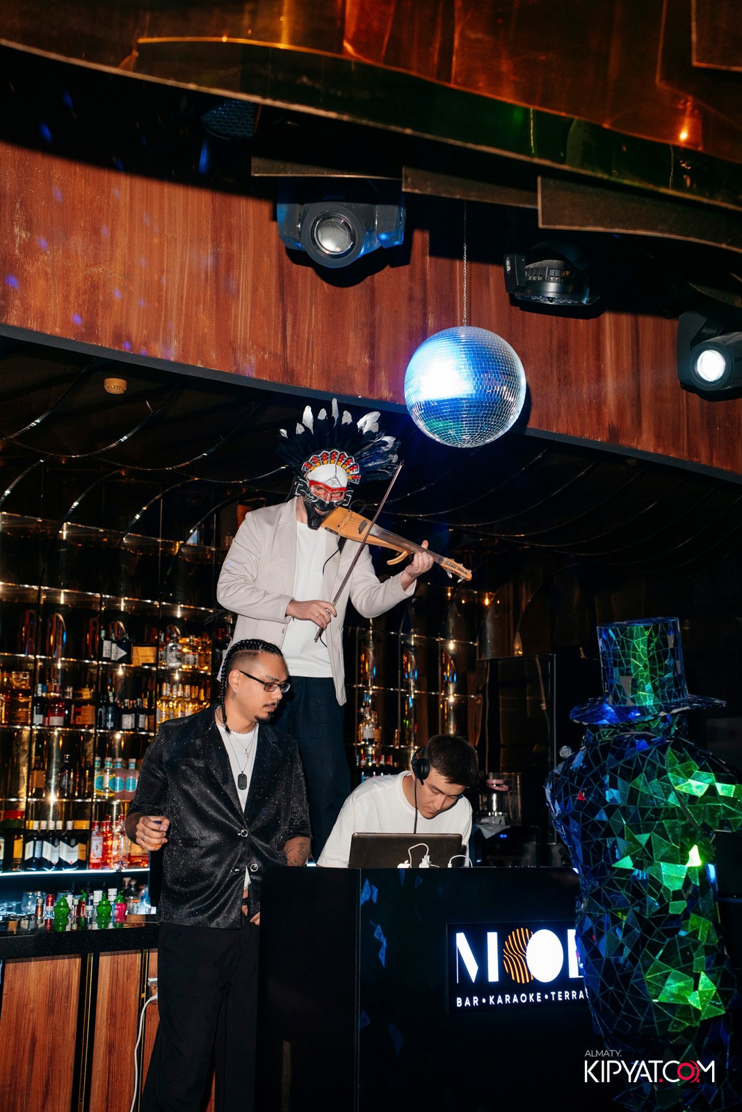 MOOD KARAOKE & TERRACE. КИПЯТКОМ АЛМАТЫ!