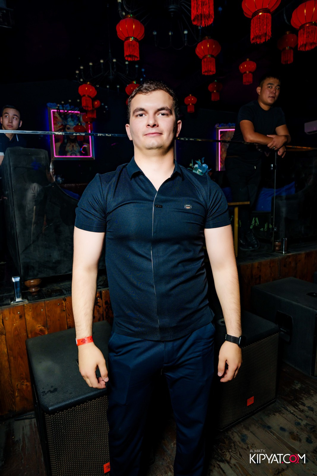 UYAT EMES BAR. КИПЯТКОМ АЛМАТЫ!