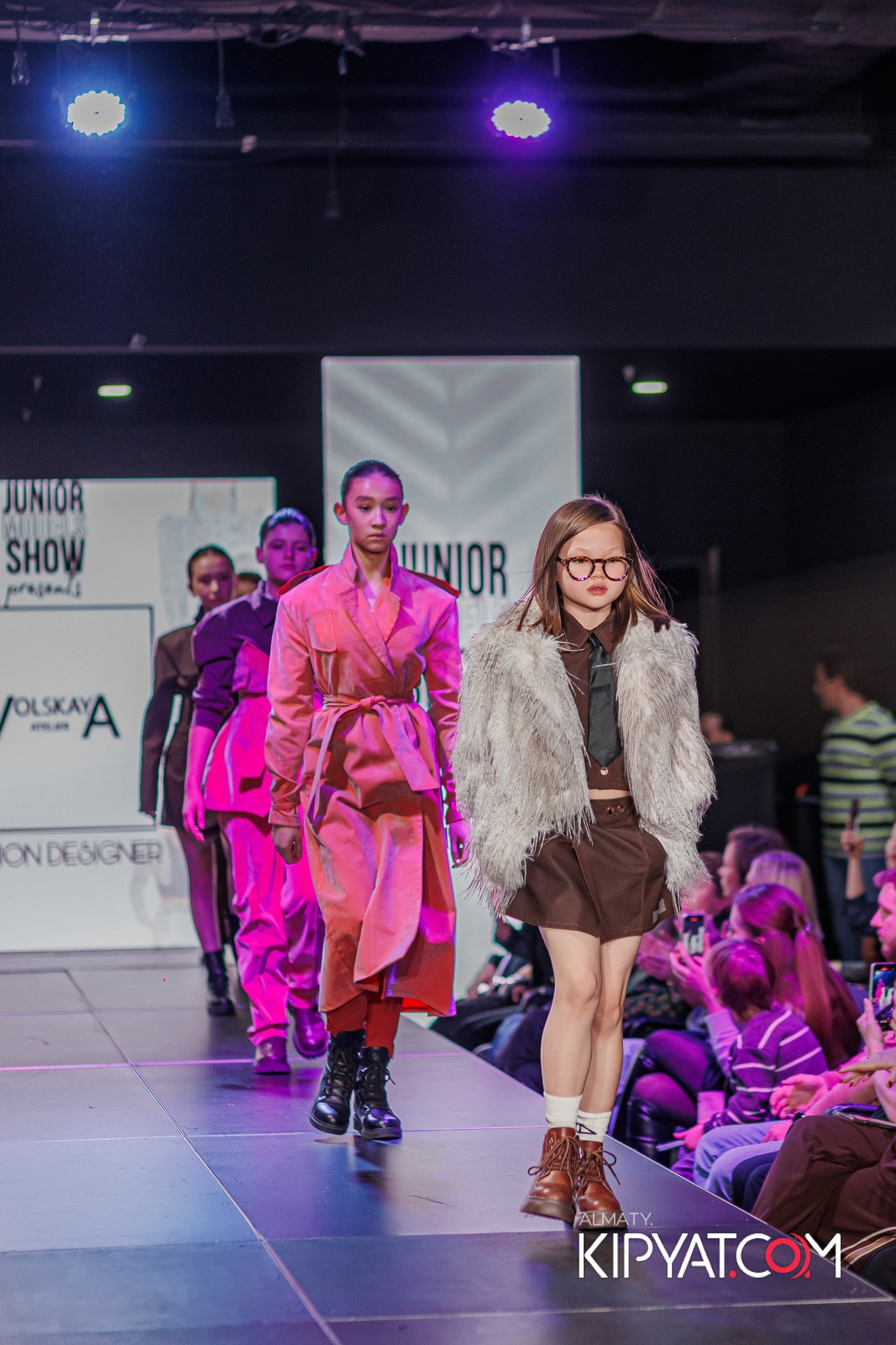 JUNIOR MODELS SHOW В РАМКАХ БЛАГОТВОРИТЕЛЬНОГО ПРОЕКТА МОДА ЗА СЧАСТЬЕ ДЕТЕЙ. КИПЯТКОМ АЛМАТЫ!