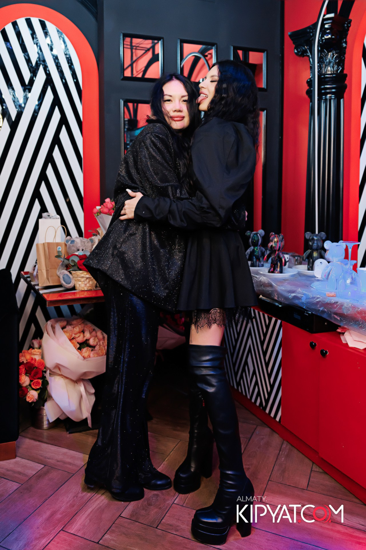 ЗАЯ, НА БИС. КИПЯТКОМ АЛМАТЫ!