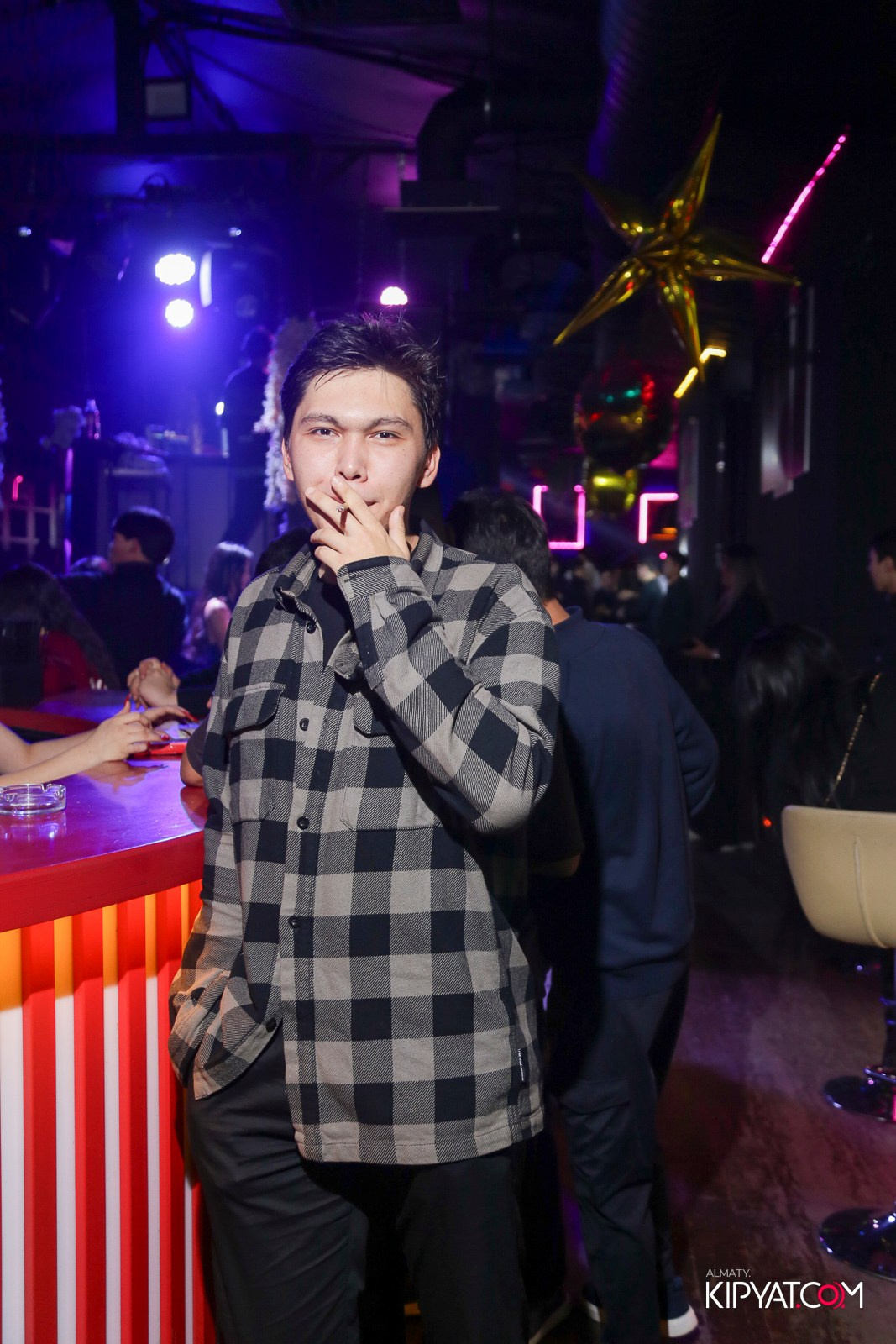 UYAT EMES BAR. КИПЯТКОМ АЛМАТЫ! Фотосъемка мероприятий в Алматы