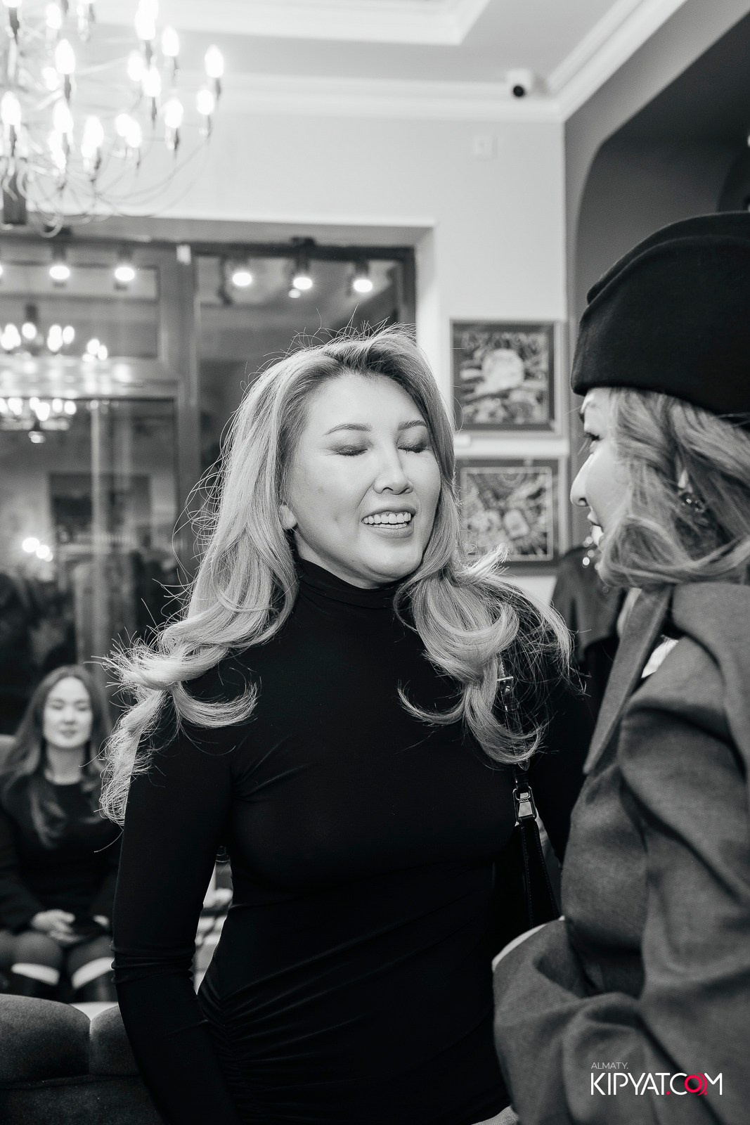 ОТКРЫТИЕ ХУДОЖЕСТВЕННОЙ ГАЛЕРЕИ ETNA ART LAB. КИПЯТКОМ АЛМАТЫ! Фотосъемка мероприятий в Алматы