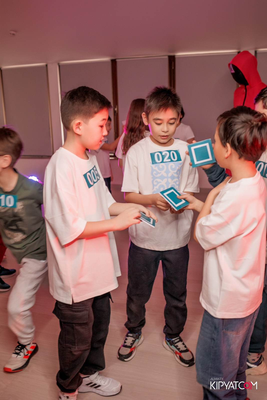 КВЕСТ-ШОУ ALAROVICH ИГРА В КАЛЬМАРА. КИПЯТКОМ АЛМАТЫ!