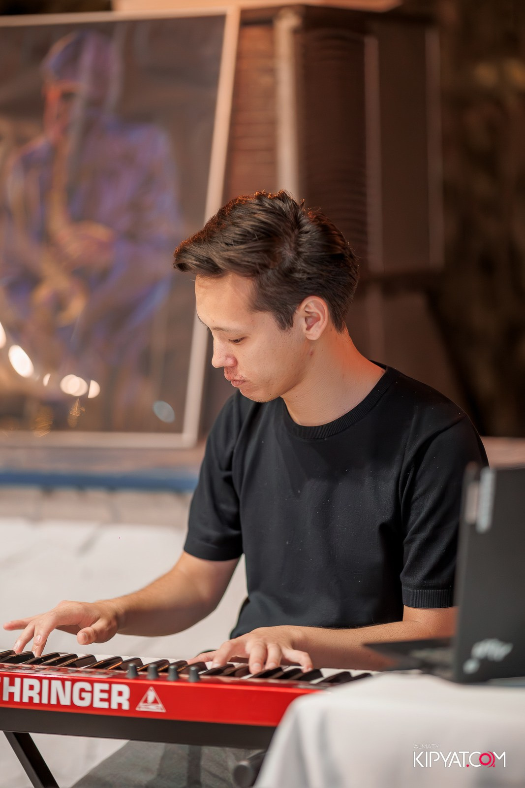 MYKONOS BAR. КИПЯТКОМ АЛМАТЫ!