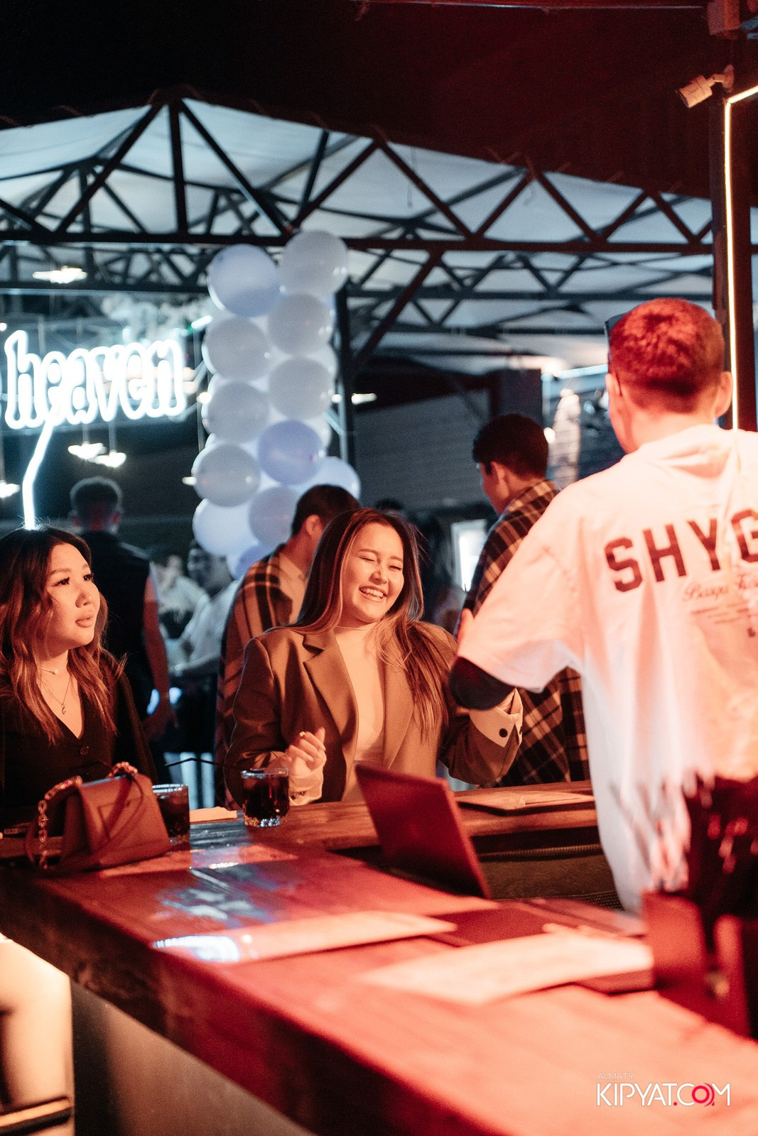 SKY BAR. КИПЯТКОМ АЛМАТЫ!