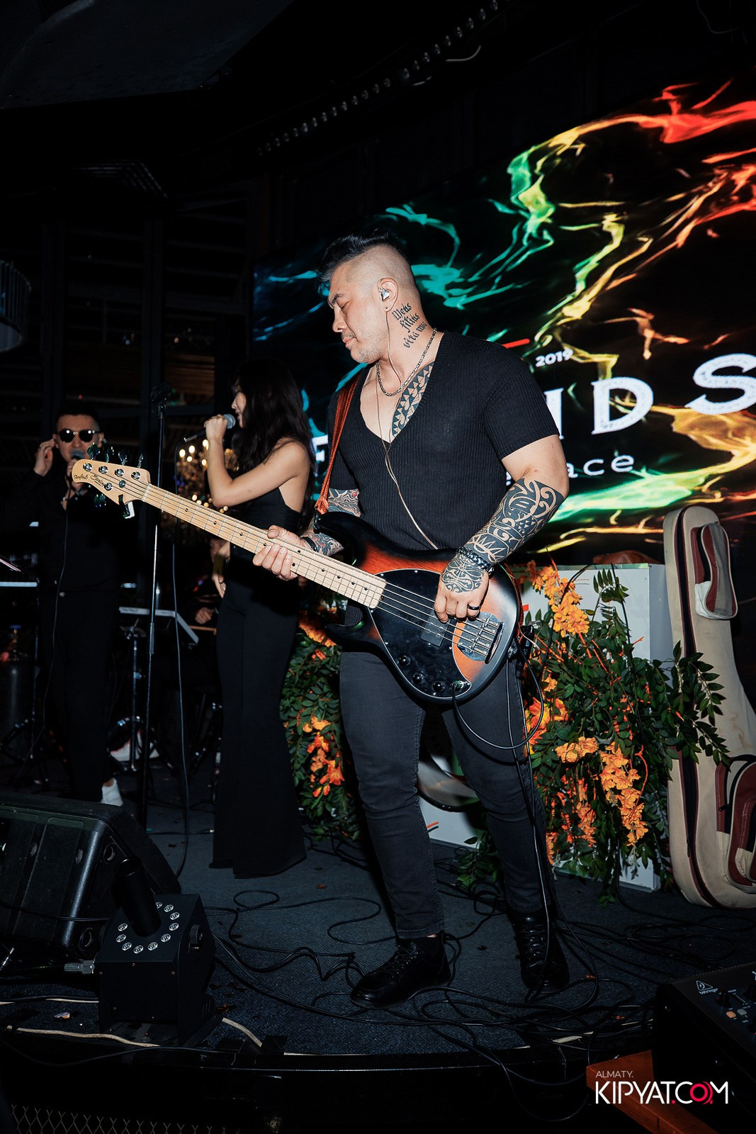 FRIENDS BAR & TERRACE. КИПЯТКОМ АЛМАТЫ!