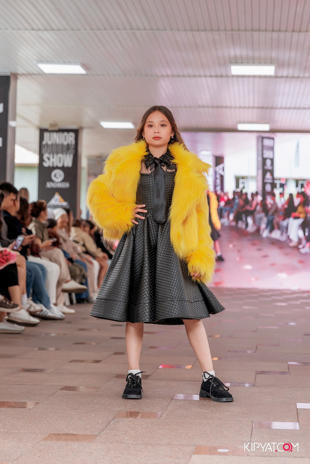 JUNIOR FASHION SHOW. КИПЯТКОМ АЛМАТЫ!