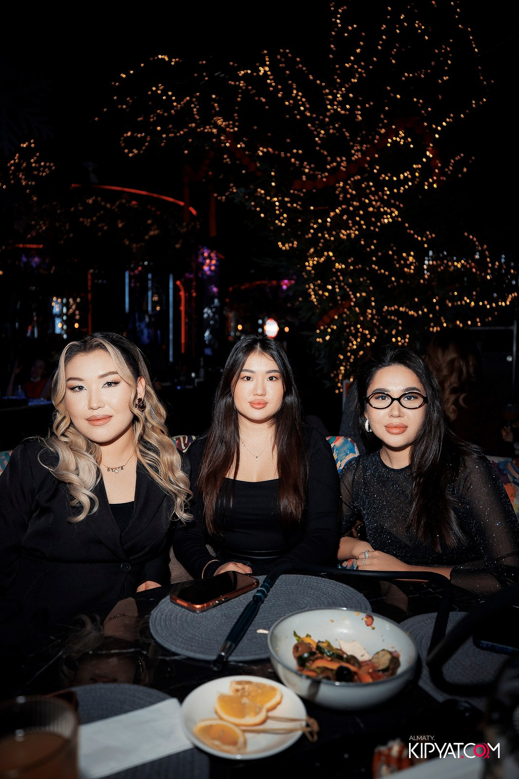 FRIENDS BAR & TERRACE. КИПЯТКОМ АЛМАТЫ! Фотосъемка мероприятий в Алматы