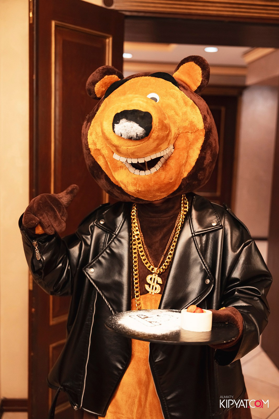 УХО И МЕДВЕДЬ НА КУРМАНГАЗЫ. КИПЯТКОМ АЛМАТЫ!