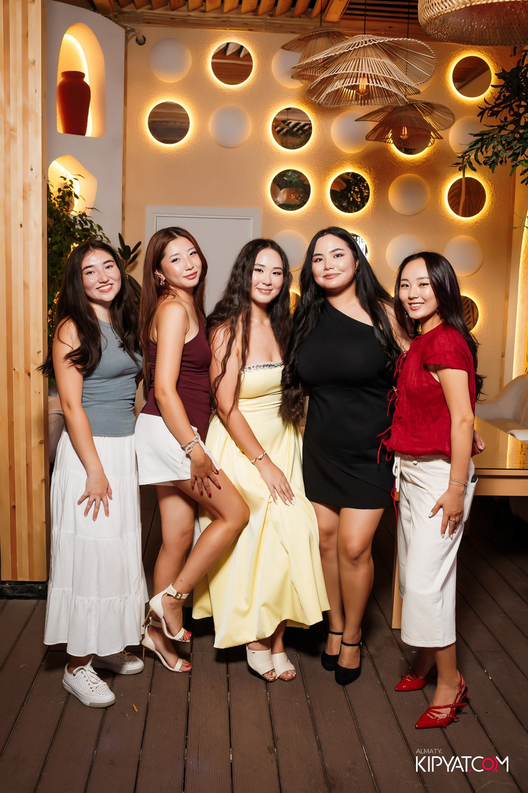 MOOD KARAOKE & TERRACE. КИПЯТКОМ АЛМАТЫ!