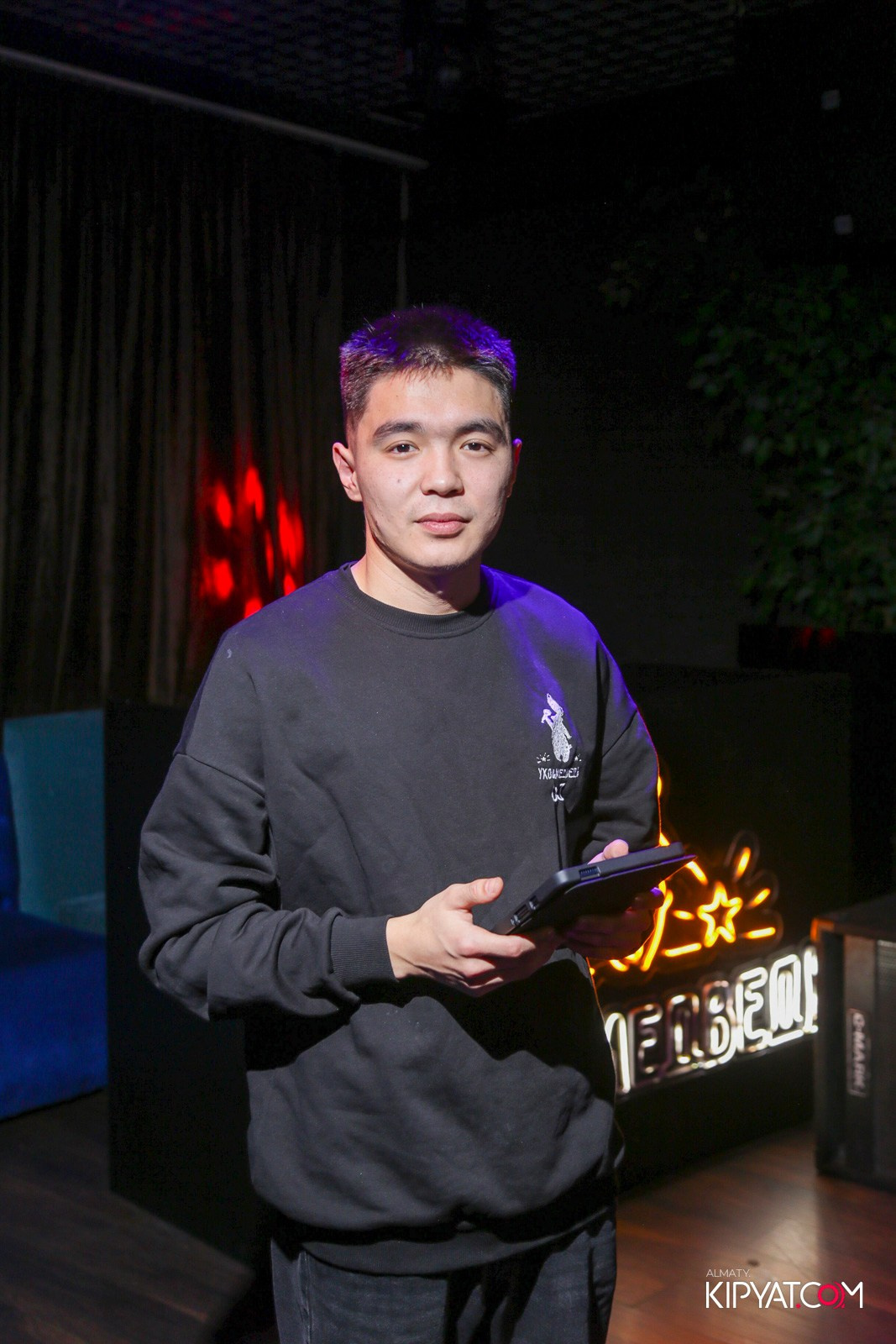 УХО И МЕДВЕДЬ НА САИНА. КИПЯТКОМ АЛМАТЫ! Фотосъемка мероприятий в Алматы