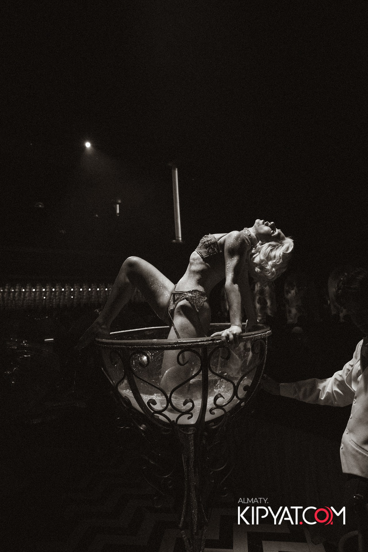 QUEEN. КИПЯТКОМ АЛМАТЫ!