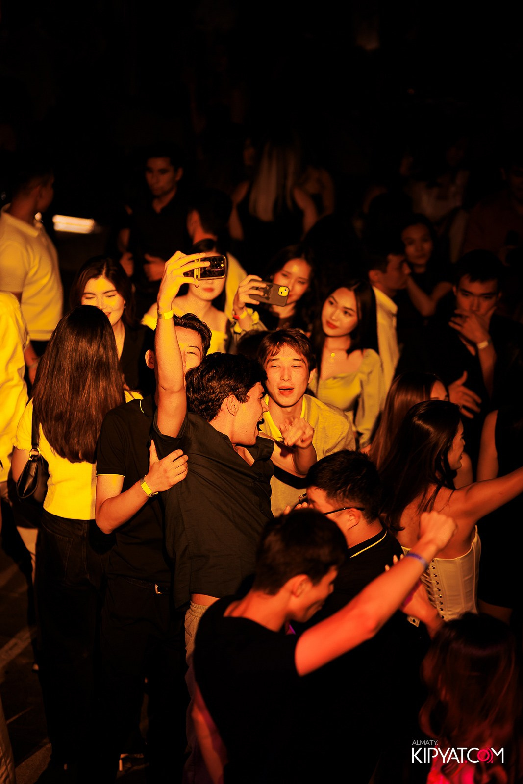 EVENT BAR. КИПЯТКОМ АЛМАТЫ!