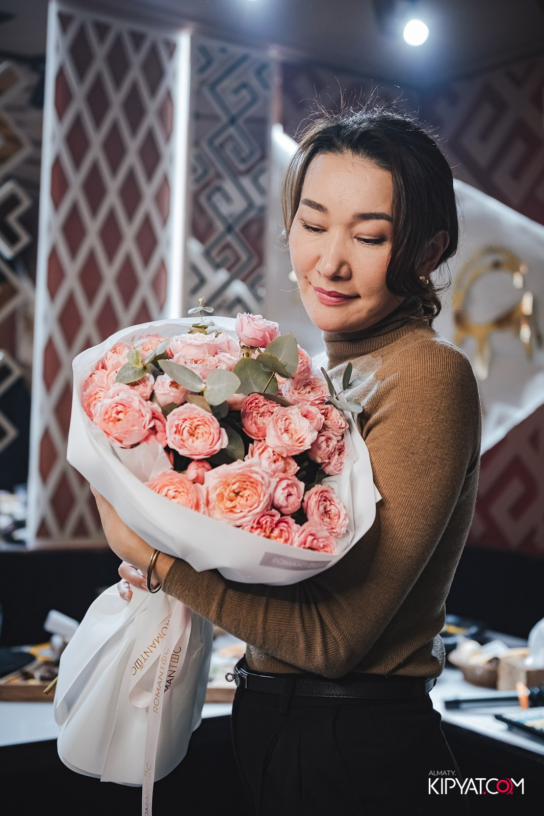 УХО И МЕДВЕДЬ НА ГАГАРИНА. КИПЯТКОМ АЛМАТЫ!