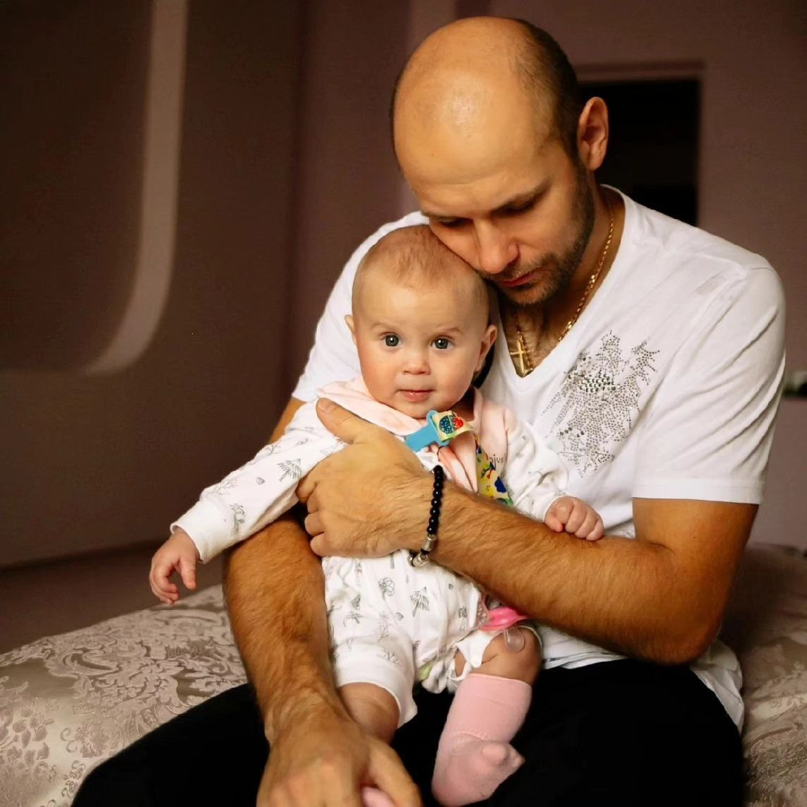 Наш папа не любит фотографироваться