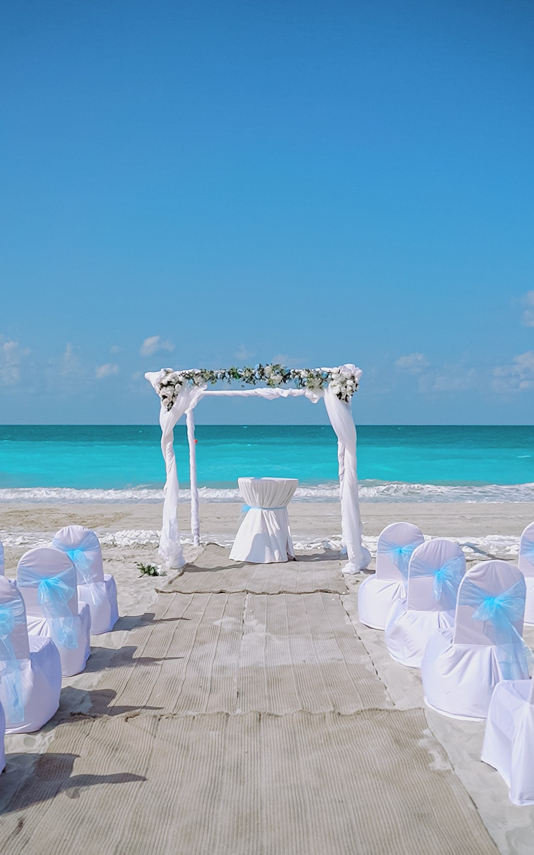 Пляжная свадьба цвета тиффани. Фотограф и видеограф в Москве и Абу Даби Мария Кулагина